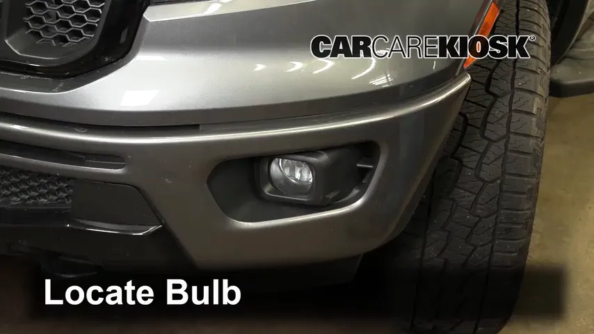 2021 Ford Ranger XLT 2.3L 4 Cyl. Turbo Crew Cab Pickup Éclairage Feu antibrouillard (remplacer l'ampoule)